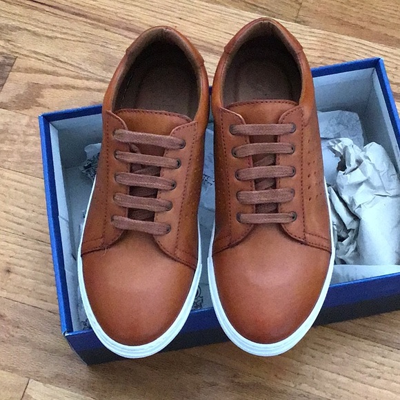 vince camuto boys athletic shoes